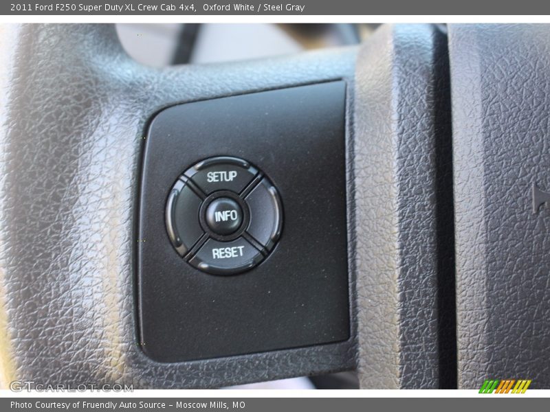 Oxford White / Steel Gray 2011 Ford F250 Super Duty XL Crew Cab 4x4