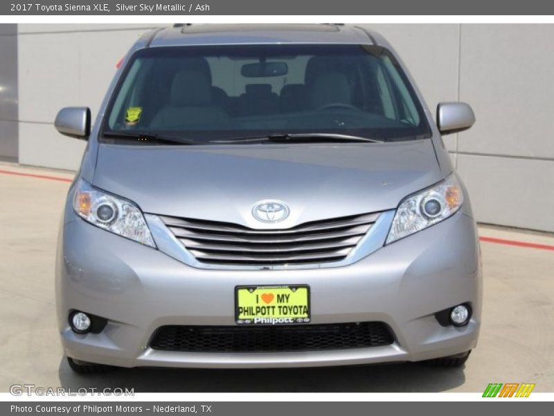 Silver Sky Metallic / Ash 2017 Toyota Sienna XLE