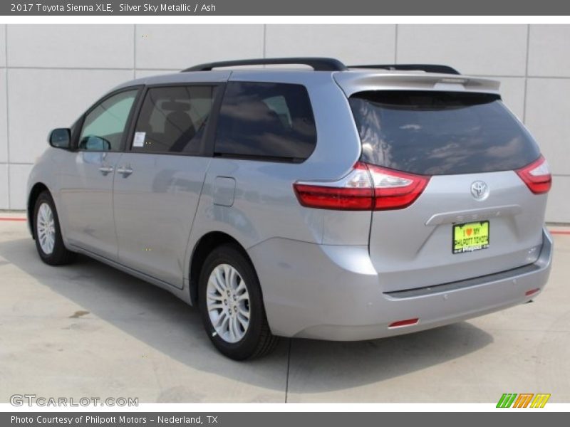 Silver Sky Metallic / Ash 2017 Toyota Sienna XLE
