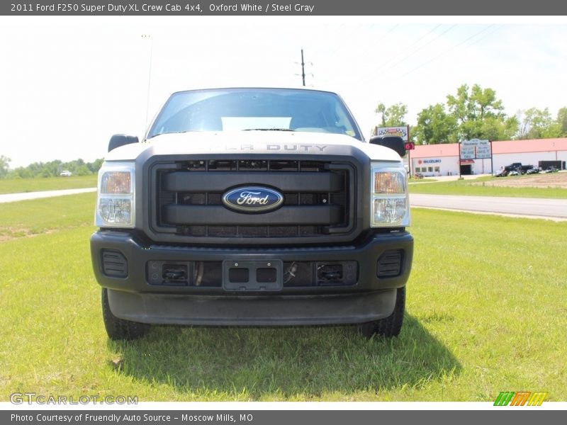 Oxford White / Steel Gray 2011 Ford F250 Super Duty XL Crew Cab 4x4