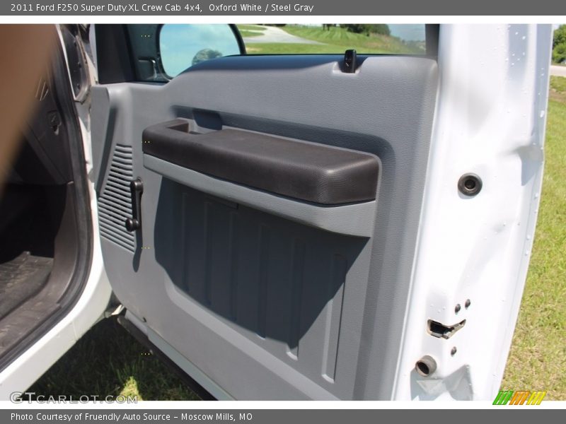Oxford White / Steel Gray 2011 Ford F250 Super Duty XL Crew Cab 4x4