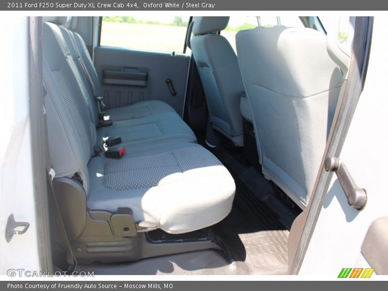 Oxford White / Steel Gray 2011 Ford F250 Super Duty XL Crew Cab 4x4