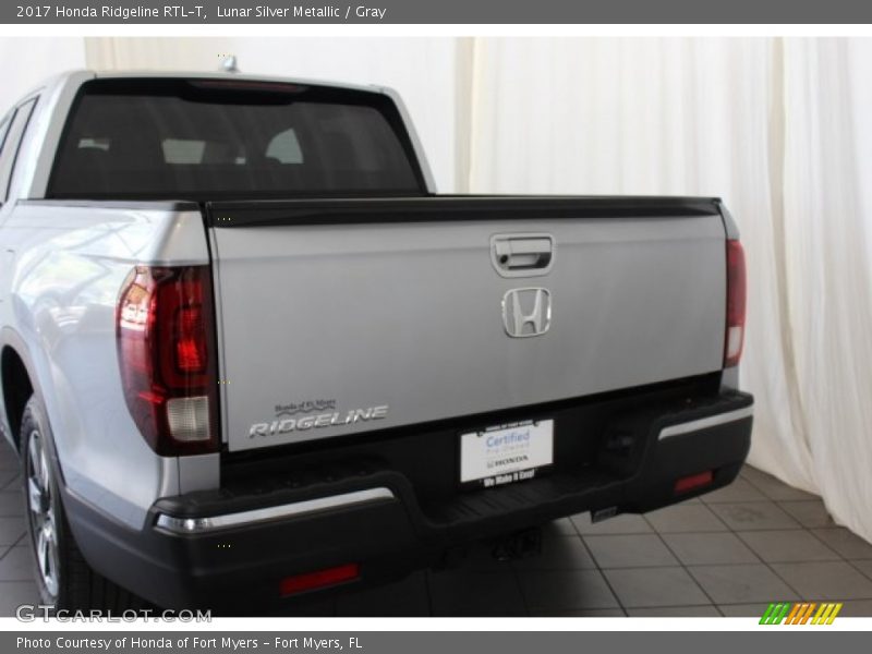 Lunar Silver Metallic / Gray 2017 Honda Ridgeline RTL-T