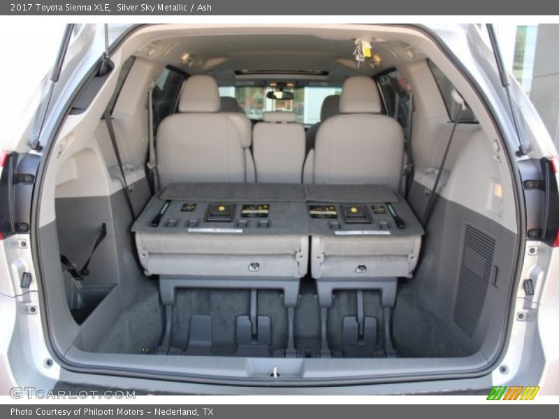 Silver Sky Metallic / Ash 2017 Toyota Sienna XLE