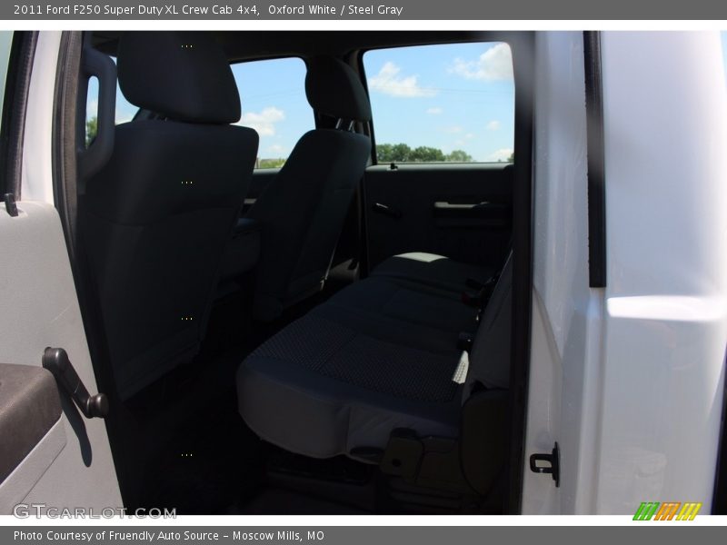 Oxford White / Steel Gray 2011 Ford F250 Super Duty XL Crew Cab 4x4