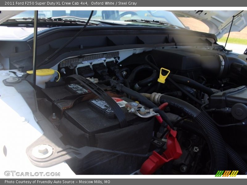 Oxford White / Steel Gray 2011 Ford F250 Super Duty XL Crew Cab 4x4
