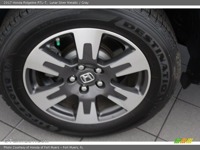Lunar Silver Metallic / Gray 2017 Honda Ridgeline RTL-T