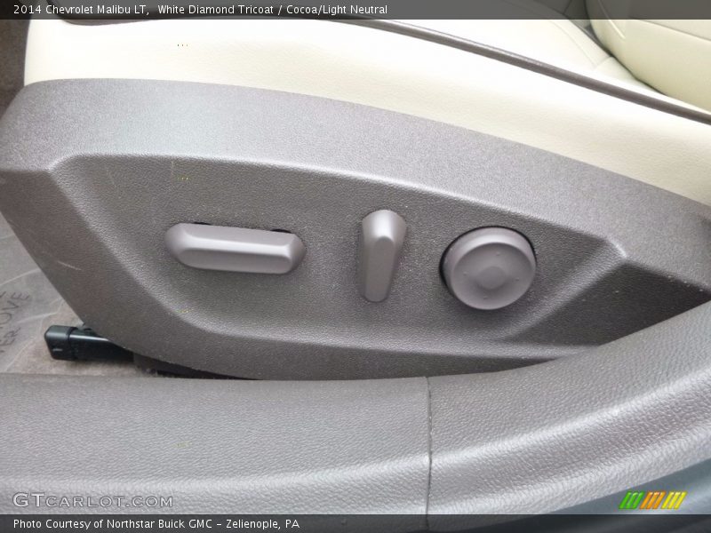 White Diamond Tricoat / Cocoa/Light Neutral 2014 Chevrolet Malibu LT