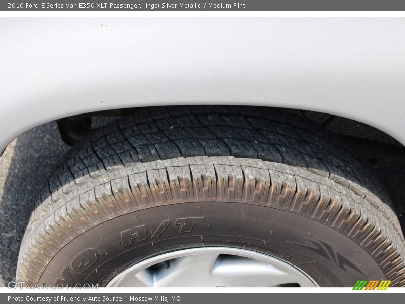 Ingot Silver Metallic / Medium Flint 2010 Ford E Series Van E350 XLT Passenger