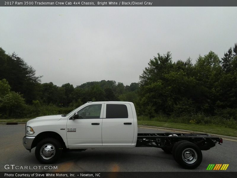Bright White / Black/Diesel Gray 2017 Ram 3500 Tradesman Crew Cab 4x4 Chassis