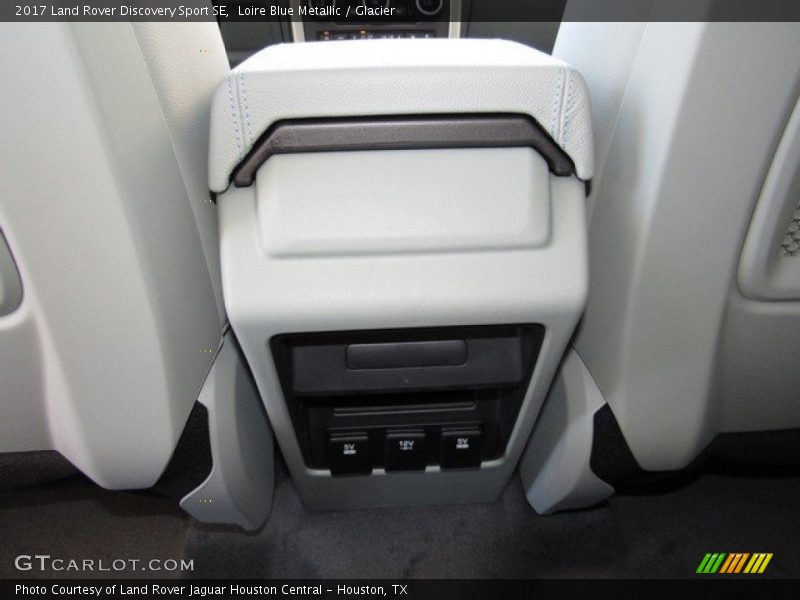 Loire Blue Metallic / Glacier 2017 Land Rover Discovery Sport SE