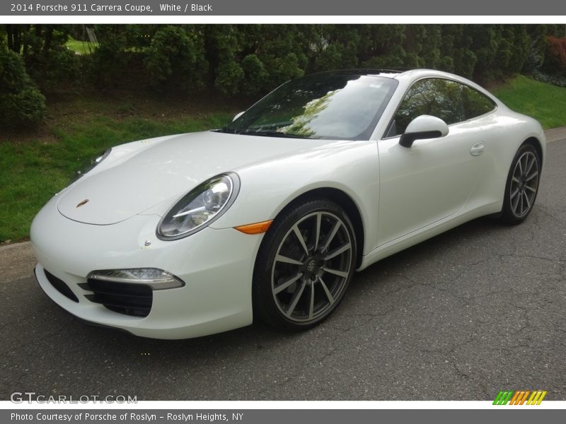Front 3/4 View of 2014 911 Carrera Coupe
