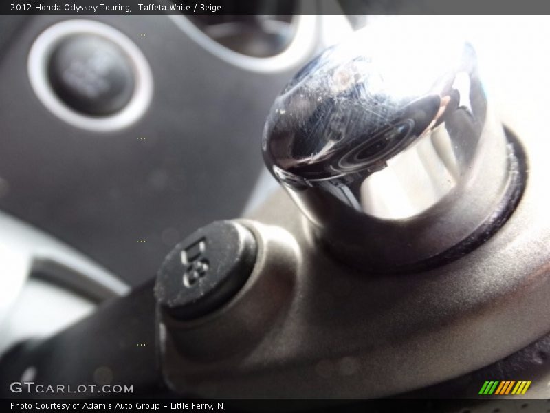 Taffeta White / Beige 2012 Honda Odyssey Touring