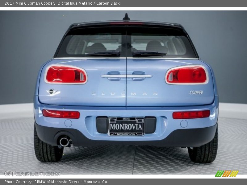Digital Blue Metallic / Carbon Black 2017 Mini Clubman Cooper