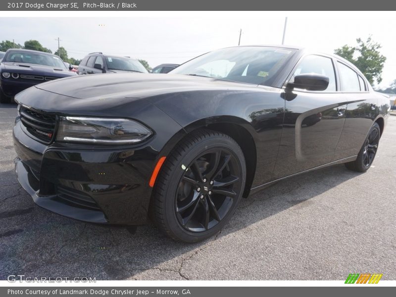 Pitch-Black / Black 2017 Dodge Charger SE