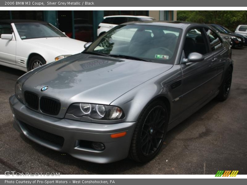 Front 3/4 View of 2006 M3 Coupe