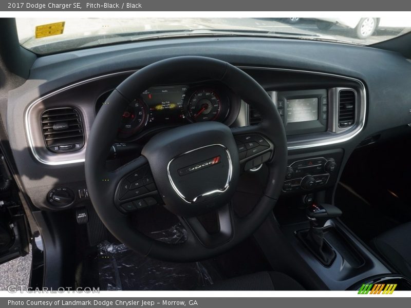 Pitch-Black / Black 2017 Dodge Charger SE