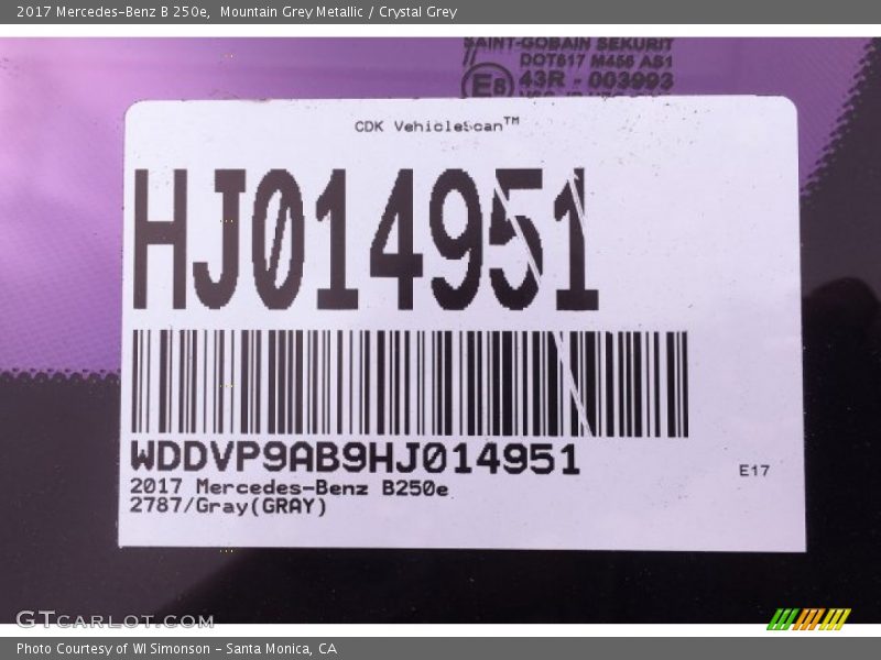 Mountain Grey Metallic / Crystal Grey 2017 Mercedes-Benz B 250e