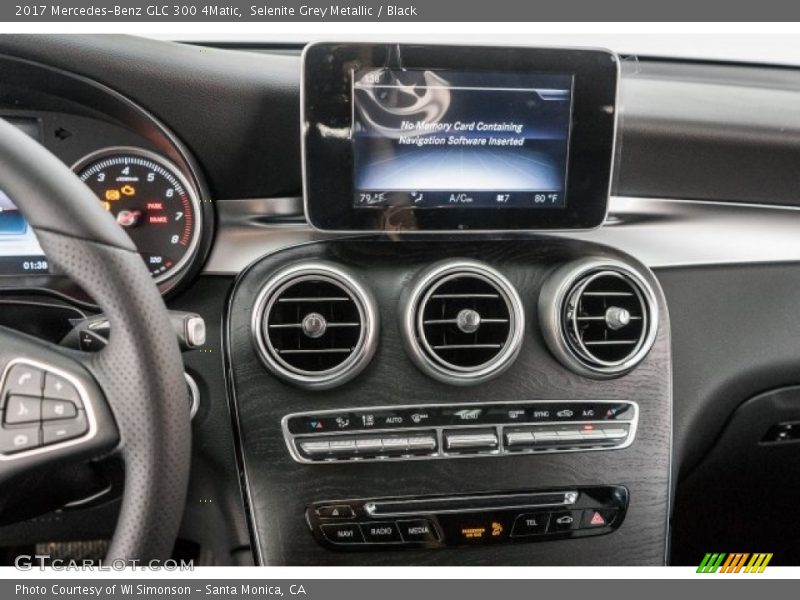 Selenite Grey Metallic / Black 2017 Mercedes-Benz GLC 300 4Matic
