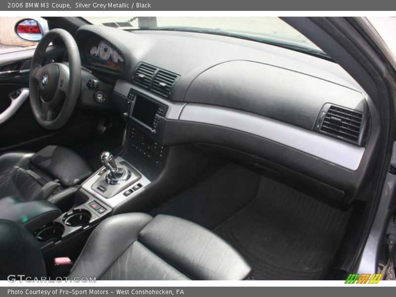 Dashboard of 2006 M3 Coupe