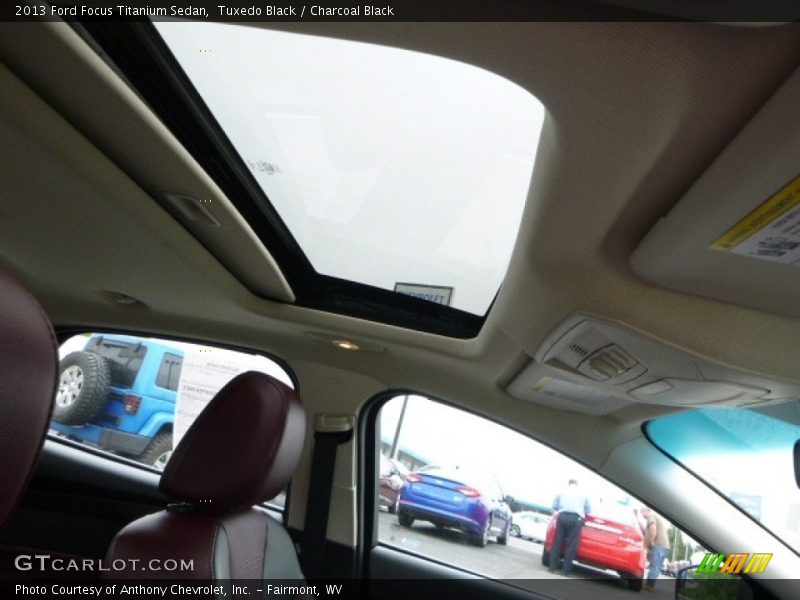 Tuxedo Black / Charcoal Black 2013 Ford Focus Titanium Sedan