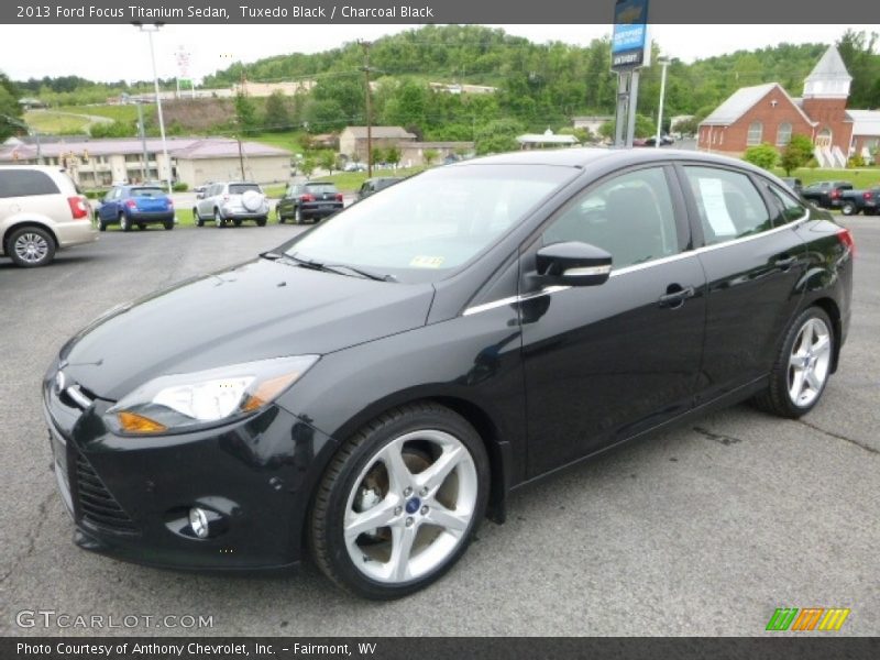 Tuxedo Black / Charcoal Black 2013 Ford Focus Titanium Sedan
