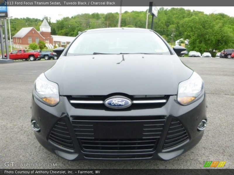 Tuxedo Black / Charcoal Black 2013 Ford Focus Titanium Sedan
