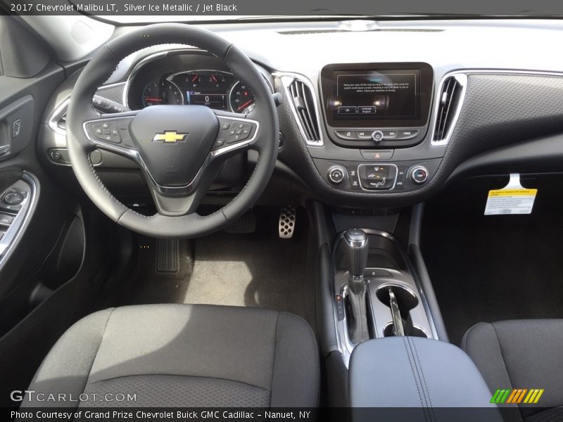Silver Ice Metallic / Jet Black 2017 Chevrolet Malibu LT