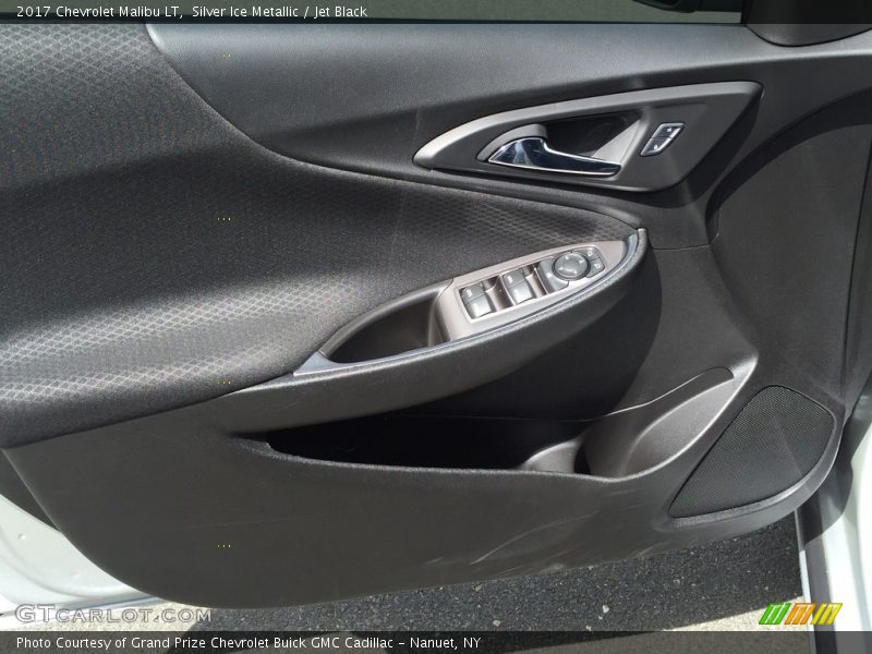 Silver Ice Metallic / Jet Black 2017 Chevrolet Malibu LT
