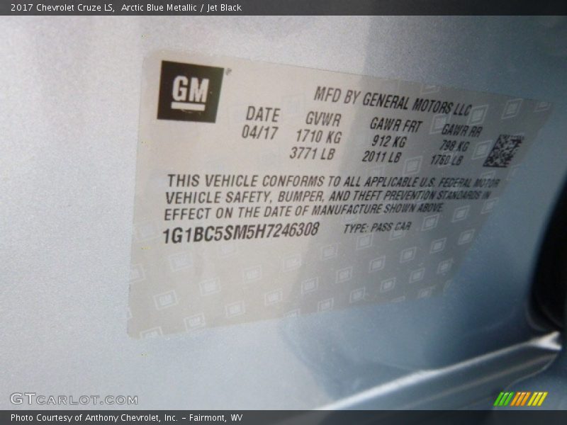 Arctic Blue Metallic / Jet Black 2017 Chevrolet Cruze LS