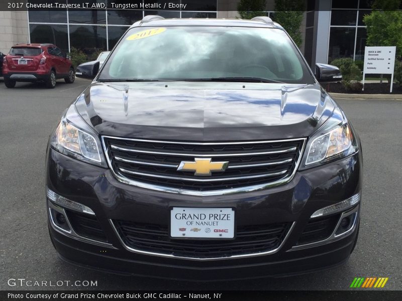 Tungsten Metallic / Ebony 2017 Chevrolet Traverse LT AWD