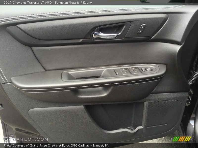 Tungsten Metallic / Ebony 2017 Chevrolet Traverse LT AWD
