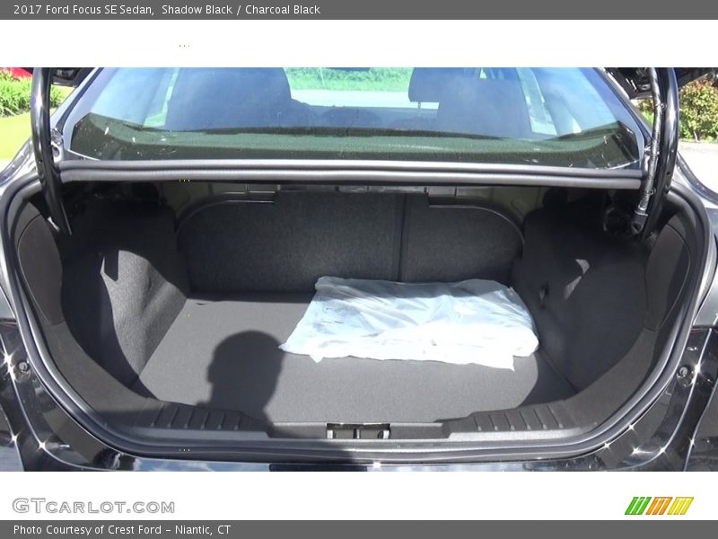  2017 Focus SE Sedan Trunk