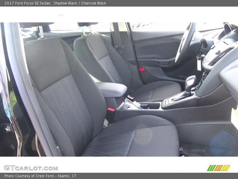 Shadow Black / Charcoal Black 2017 Ford Focus SE Sedan