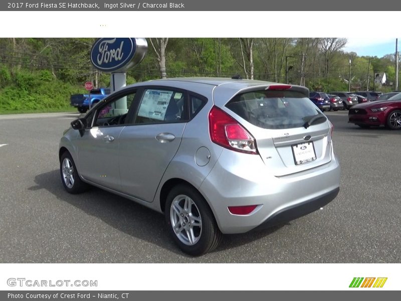 Ingot Silver / Charcoal Black 2017 Ford Fiesta SE Hatchback