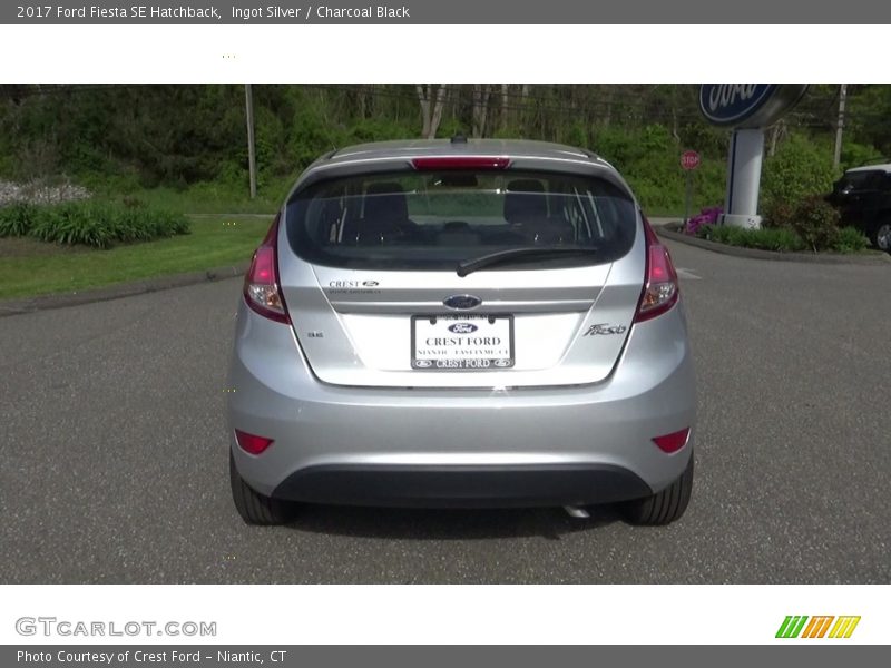 Ingot Silver / Charcoal Black 2017 Ford Fiesta SE Hatchback