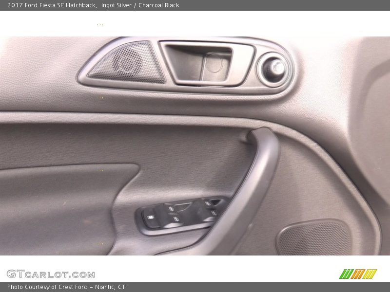 Ingot Silver / Charcoal Black 2017 Ford Fiesta SE Hatchback