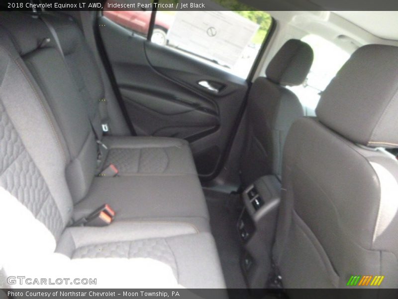 Iridescent Pearl Tricoat / Jet Black 2018 Chevrolet Equinox LT AWD
