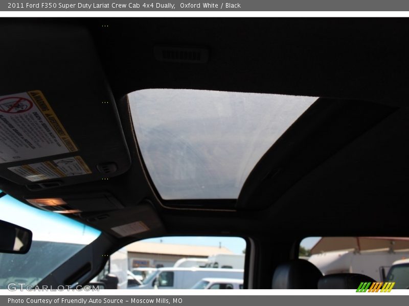 Oxford White / Black 2011 Ford F350 Super Duty Lariat Crew Cab 4x4 Dually