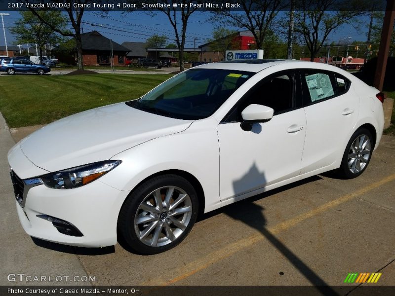 Snowflake White Pearl Mica / Black 2017 Mazda MAZDA3 Grand Touring 4 Door