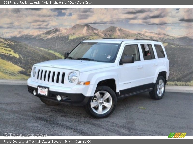 Bright White / Dark Slate Gray 2017 Jeep Patriot Latitude 4x4