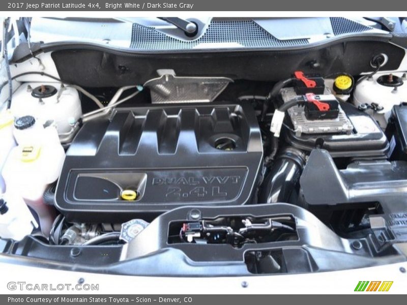 Bright White / Dark Slate Gray 2017 Jeep Patriot Latitude 4x4