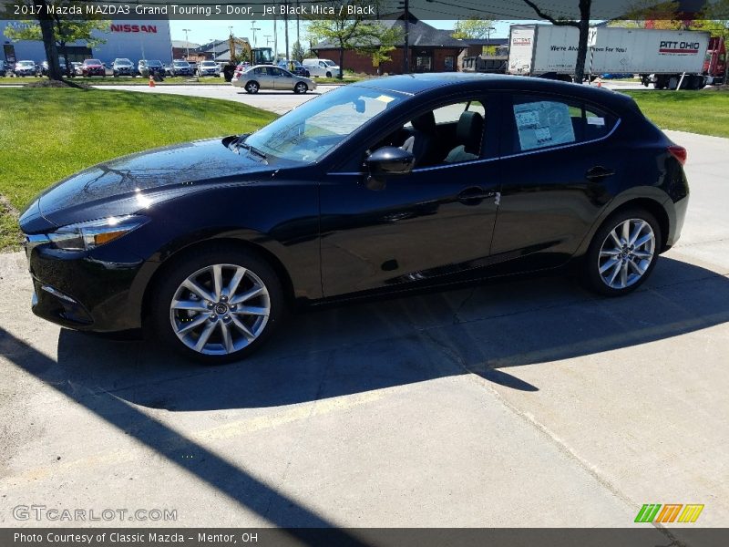 Jet Black Mica / Black 2017 Mazda MAZDA3 Grand Touring 5 Door