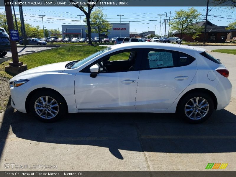 Snowflake White Pearl Mica / Black 2017 Mazda MAZDA3 Sport 5 Door