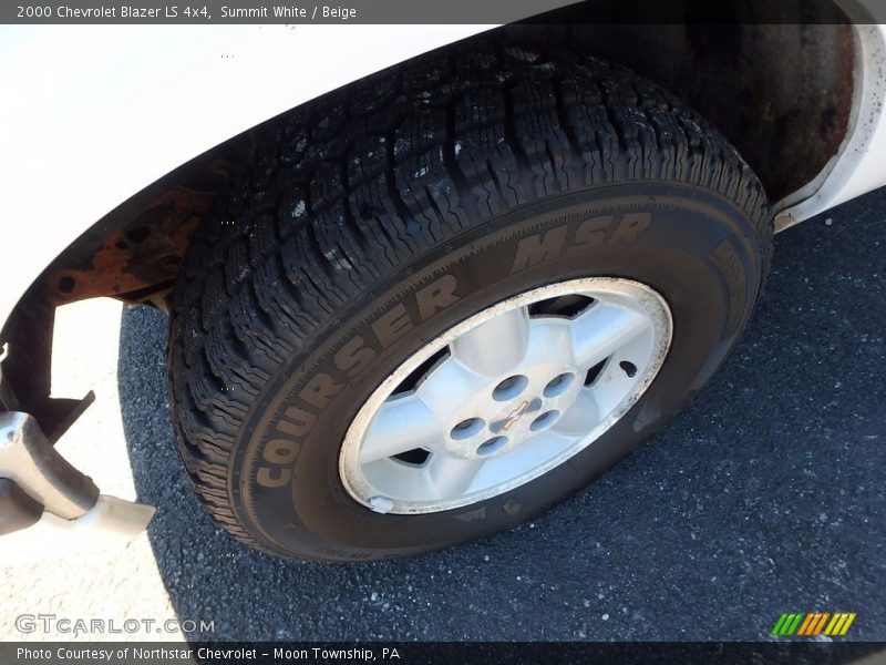 Summit White / Beige 2000 Chevrolet Blazer LS 4x4