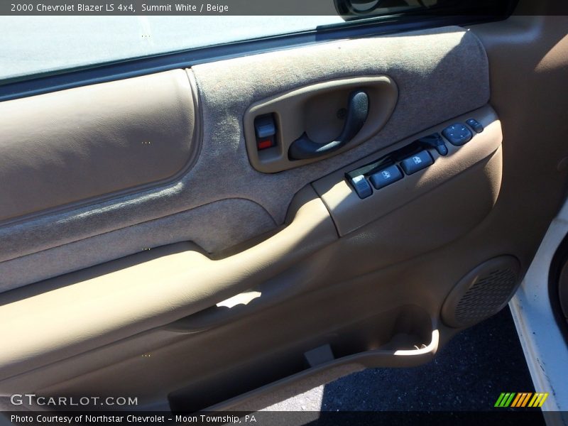 Summit White / Beige 2000 Chevrolet Blazer LS 4x4