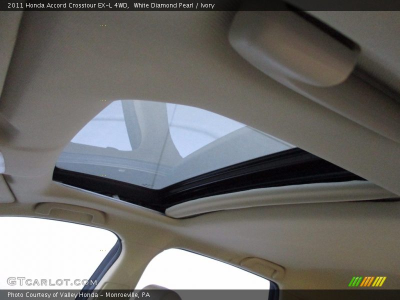 White Diamond Pearl / Ivory 2011 Honda Accord Crosstour EX-L 4WD