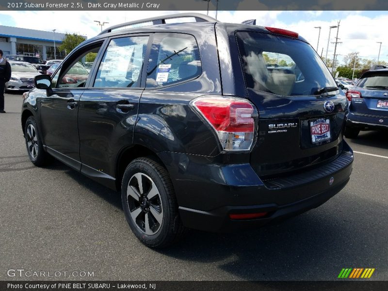 Dark Gray Metallic / Gray 2017 Subaru Forester 2.5i