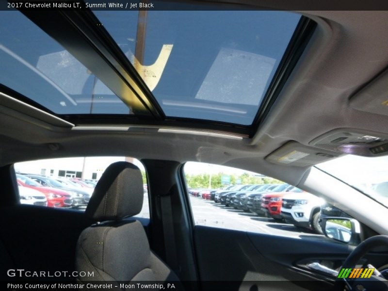 Summit White / Jet Black 2017 Chevrolet Malibu LT