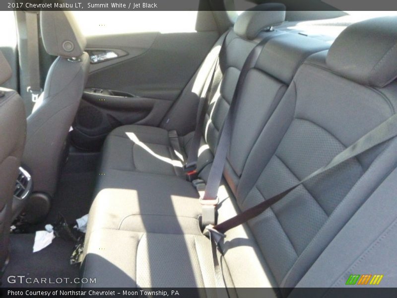 Summit White / Jet Black 2017 Chevrolet Malibu LT